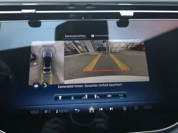 Mercedes-Benz E 200 AMG Sport Advanced Superscreen