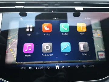 Mercedes-Benz E 200 AMG Sport Advanced Superscreen