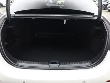 Mercedes-Benz E 200 AMG Sport Advanced Superscreen