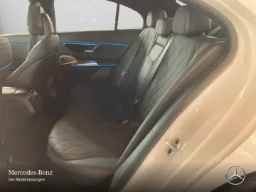 Mercedes-Benz E 220 d AMG ADV