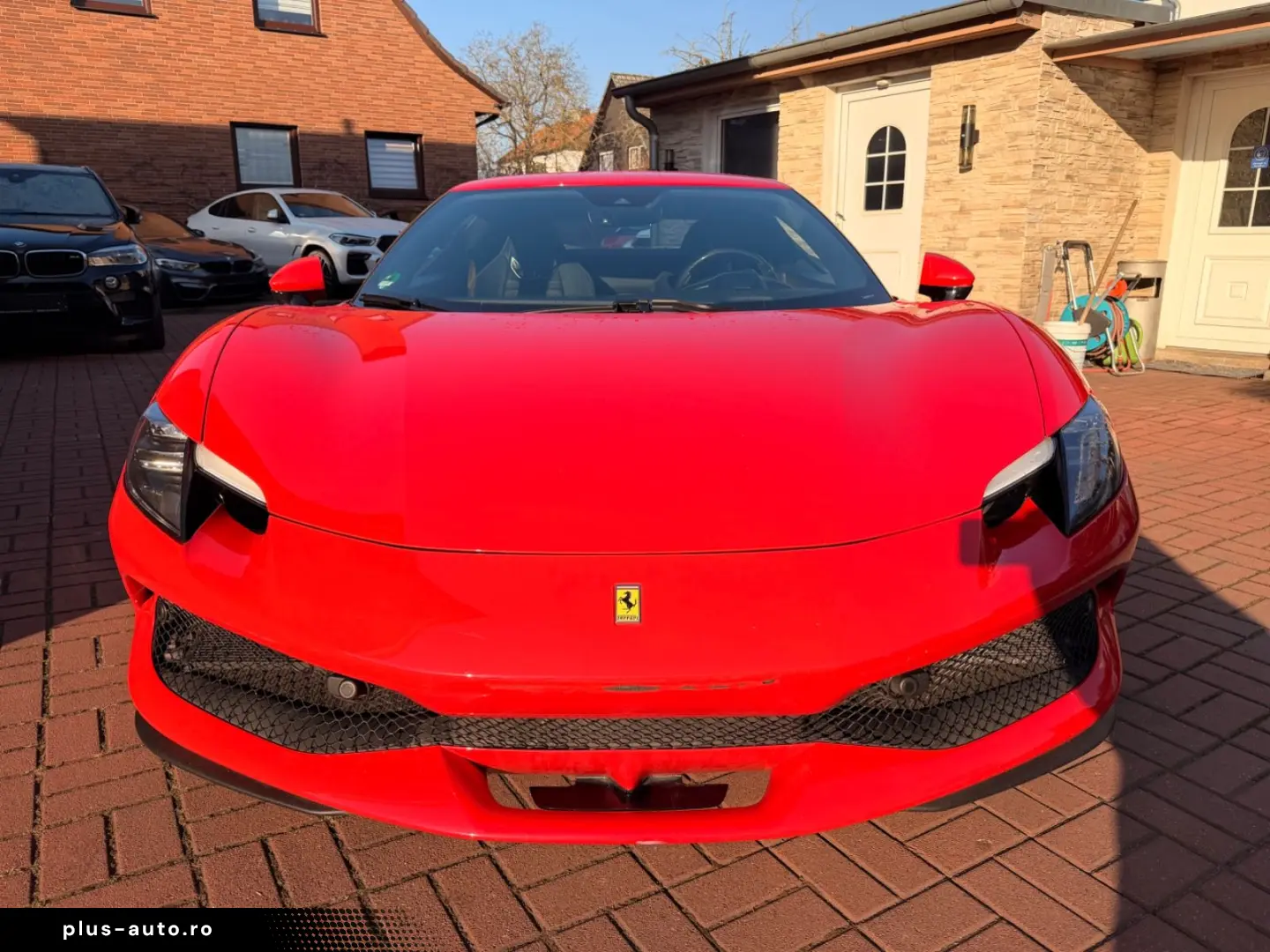 FERRARI 296 GTB LIFT JBL LED CARBONLENKRAD 7 JAHRE SERVI