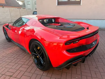 FERRARI 296 GTB LIFT JBL LED CARBONLENKRAD 7 JAHRE SERVI