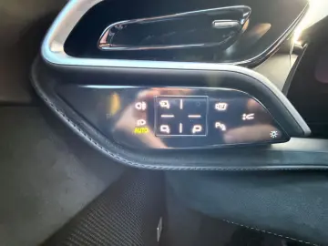 FERRARI 296 GTB LIFT JBL LED CARBONLENKRAD 7 JAHRE SERVI