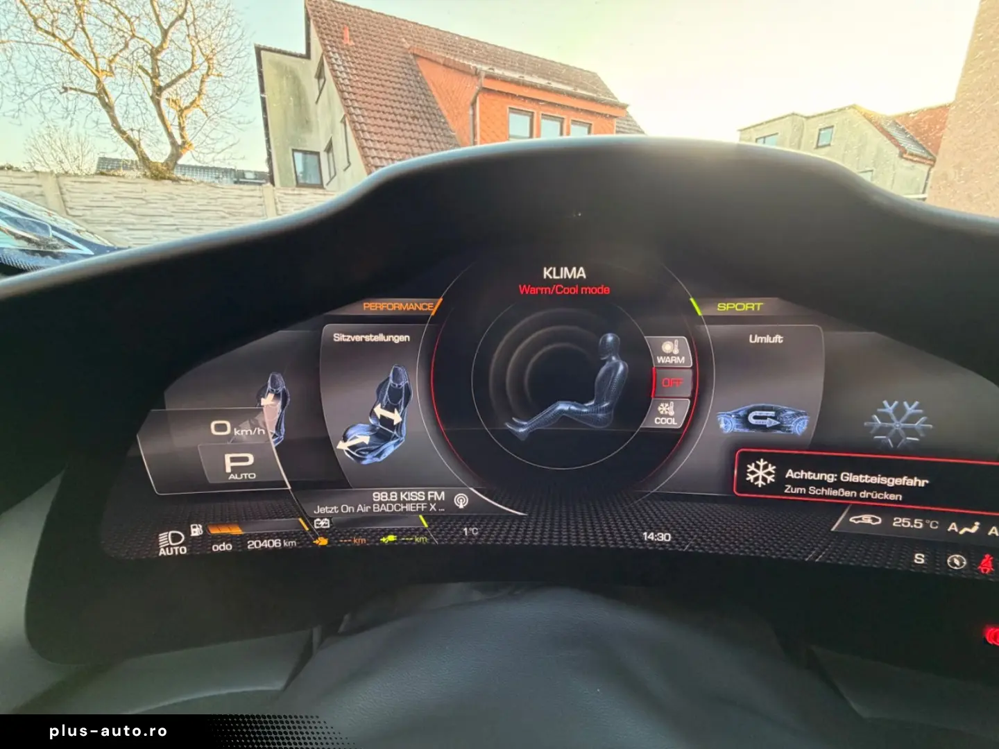 FERRARI 296 GTB LIFT JBL LED CARBONLENKRAD 7 JAHRE SERVI