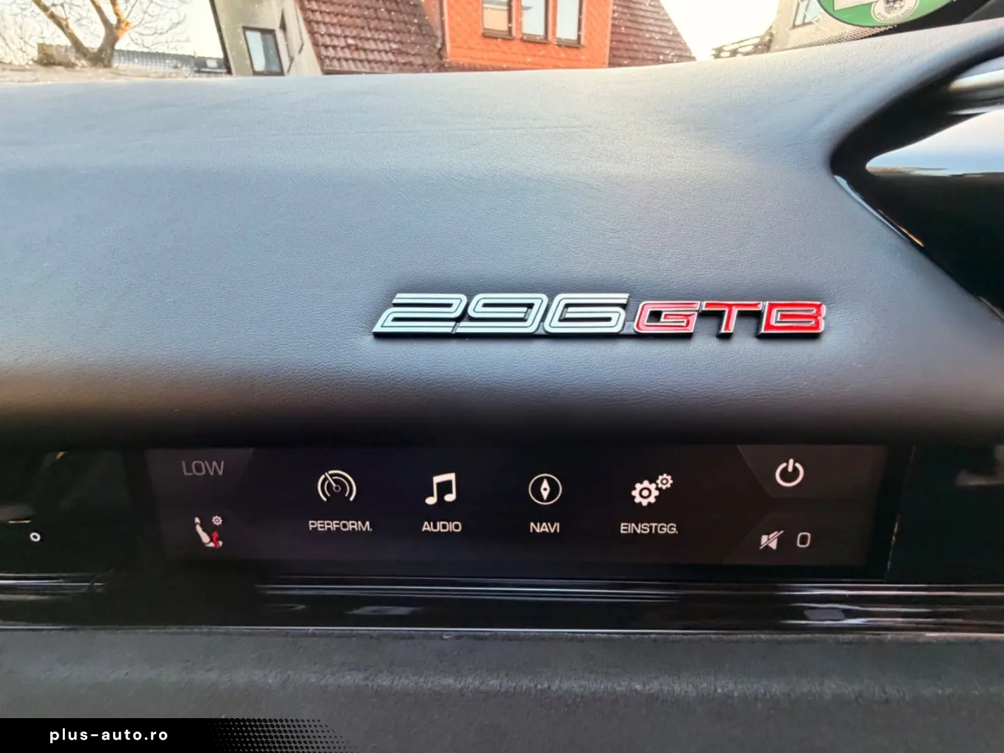 FERRARI 296 GTB LIFT JBL LED CARBONLENKRAD 7 JAHRE SERVI