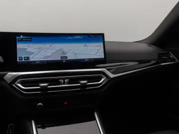 BMW M240i xD Coupé Camera Alarm DAB HiFi Glass Roof