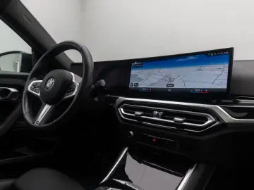 BMW M240i xD Coupé Camera Alarm DAB HiFi Glass Roof