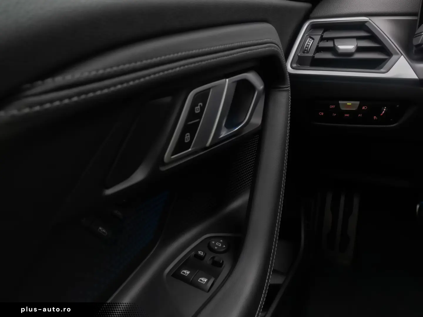 BMW M240i xD Coupé Camera Alarm DAB HiFi Glass Roof