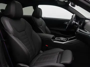 BMW M240i xD Coupé Camera Alarm DAB HiFi Glass Roof