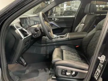 BMW X6 xDrive30d Pano M Sport AirSuspension IconicGlow