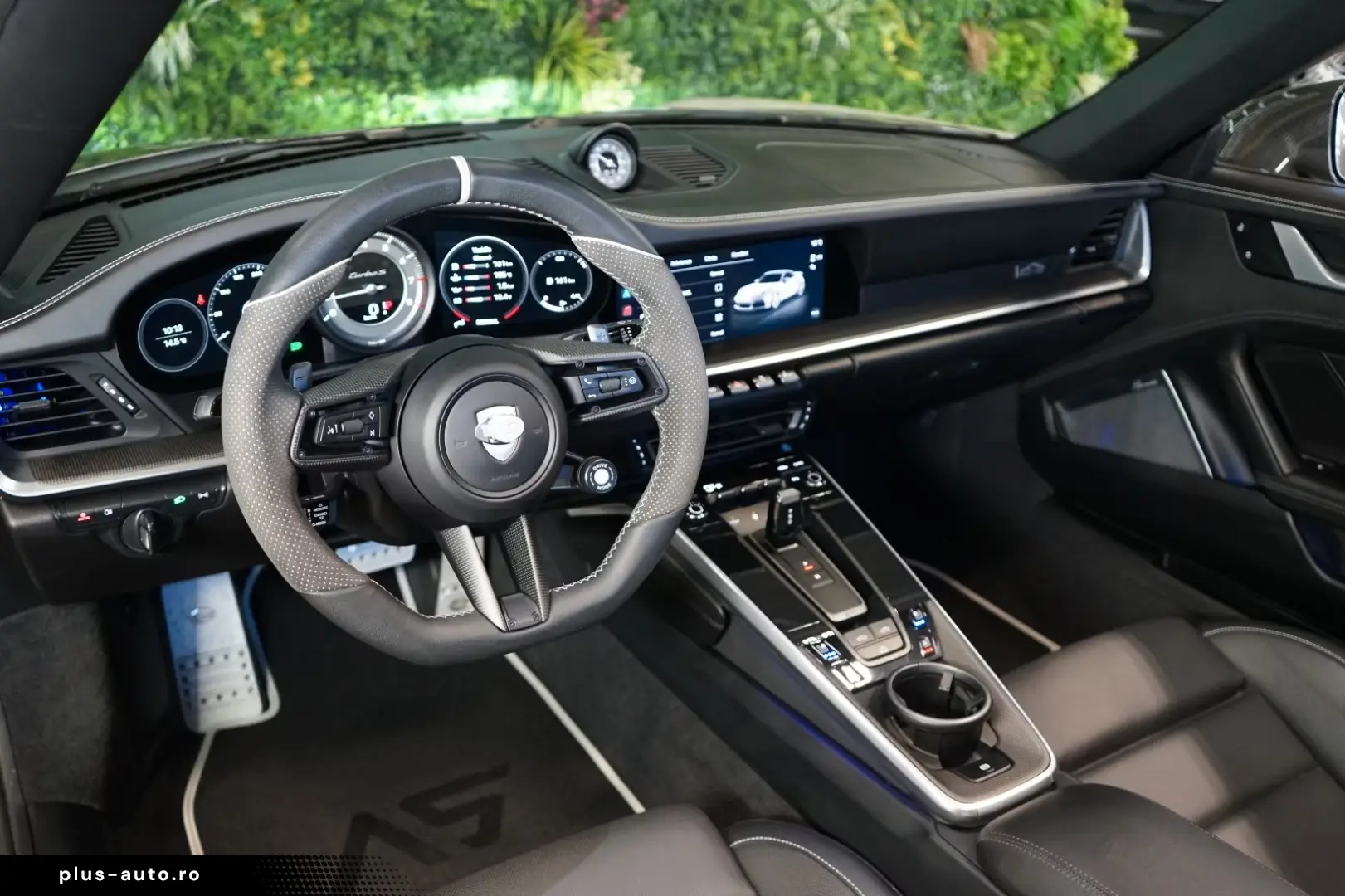 Porsche 911 Turbo S CABRIO TECHART AKRAPOVIC