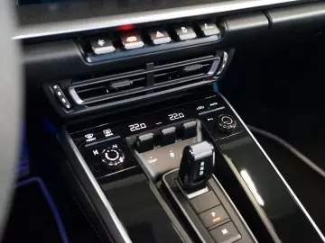 Porsche 911 Turbo S CABRIO TECHART AKRAPOVIC