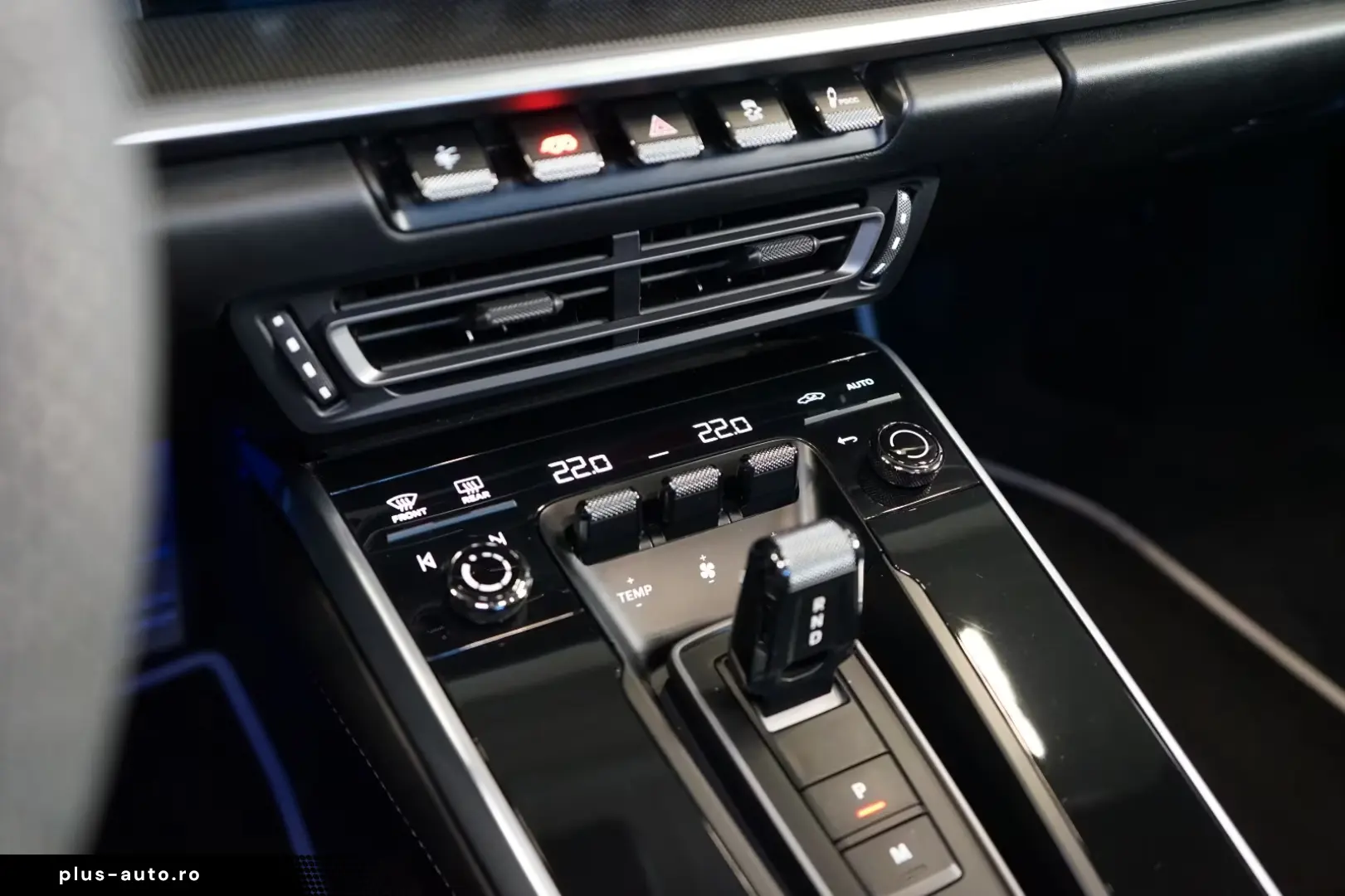 Porsche 911 Turbo S CABRIO TECHART AKRAPOVIC