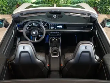 Porsche 911 Turbo S CABRIO TECHART AKRAPOVIC