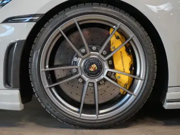 Porsche 911 Turbo S CABRIO TECHART AKRAPOVIC