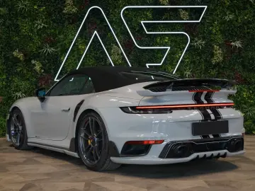 Porsche 911 Turbo S CABRIO TECHART AKRAPOVIC