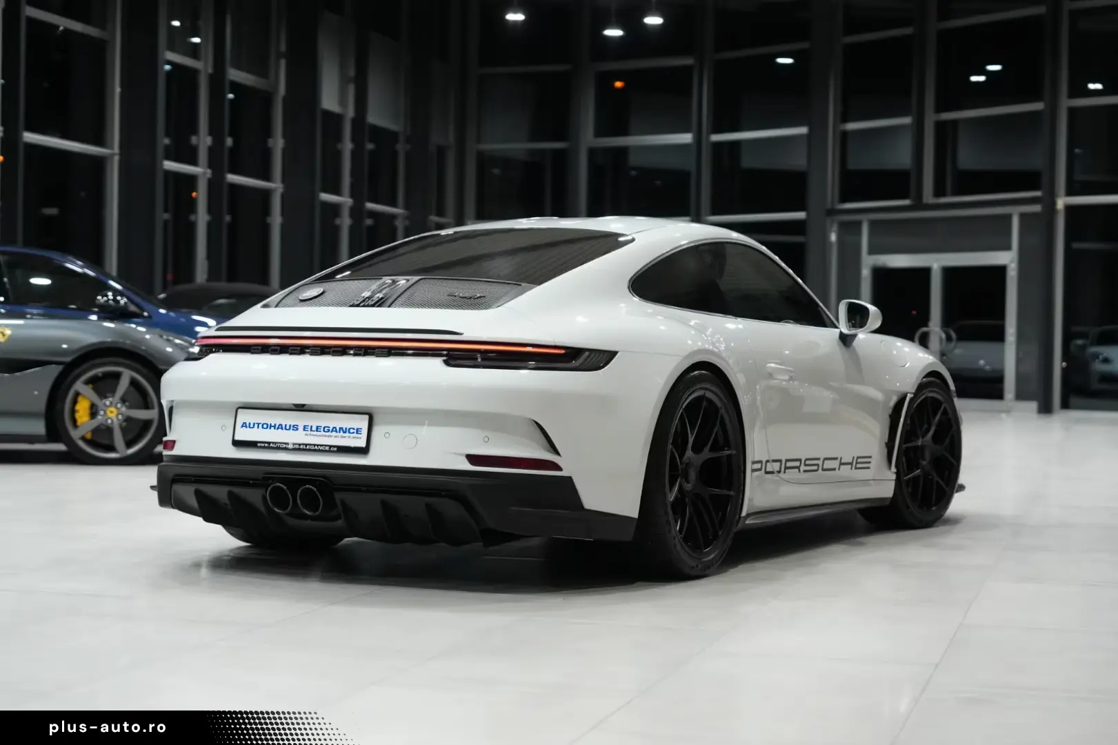 Porsche 992 S T MATRIX-LED CARBON BOSE 256 1963