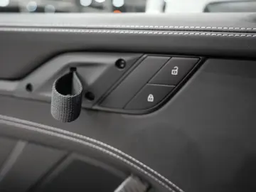 Porsche 992 S T MATRIX-LED CARBON BOSE 256 1963