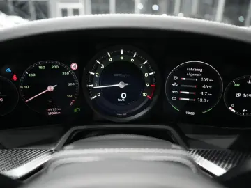 Porsche 992 S T MATRIX-LED CARBON BOSE 256 1963