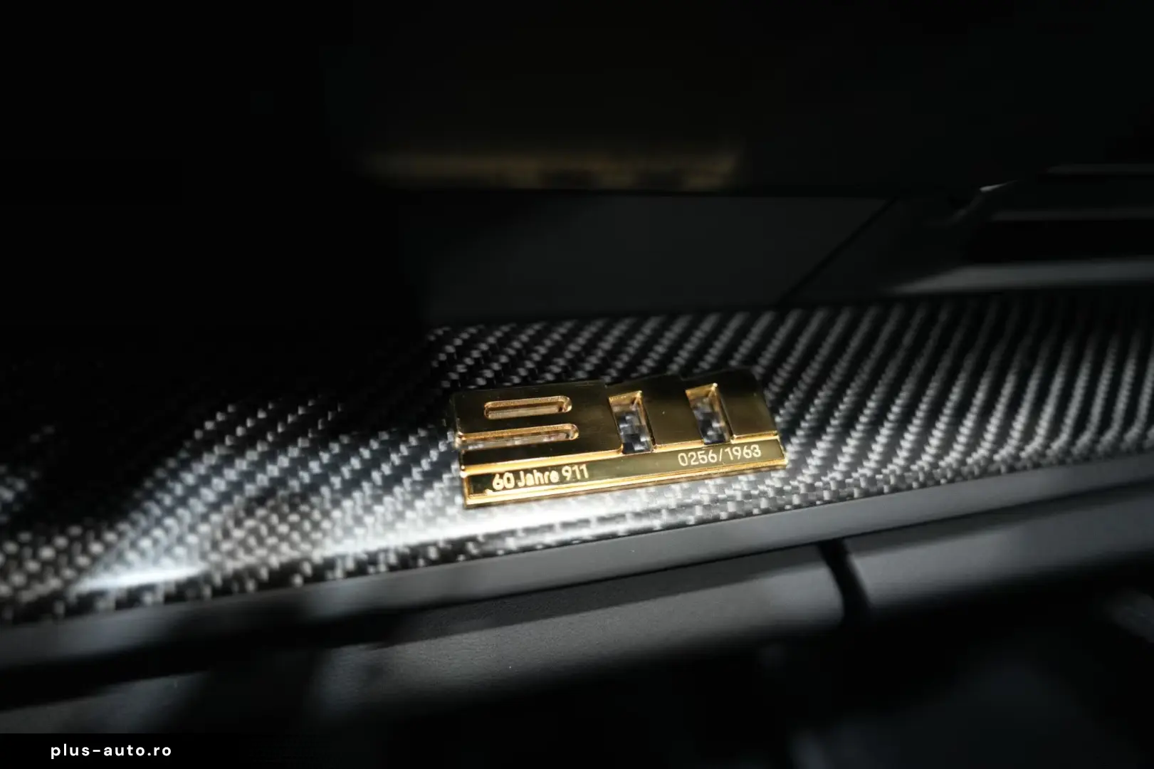 Porsche 992 S T MATRIX-LED CARBON BOSE 256 1963