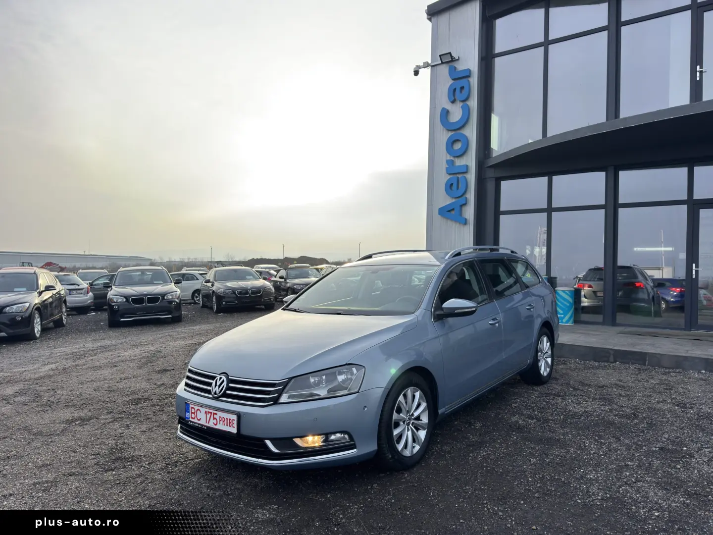 VOLKSWAGEN PASSAT    AUTOMAT