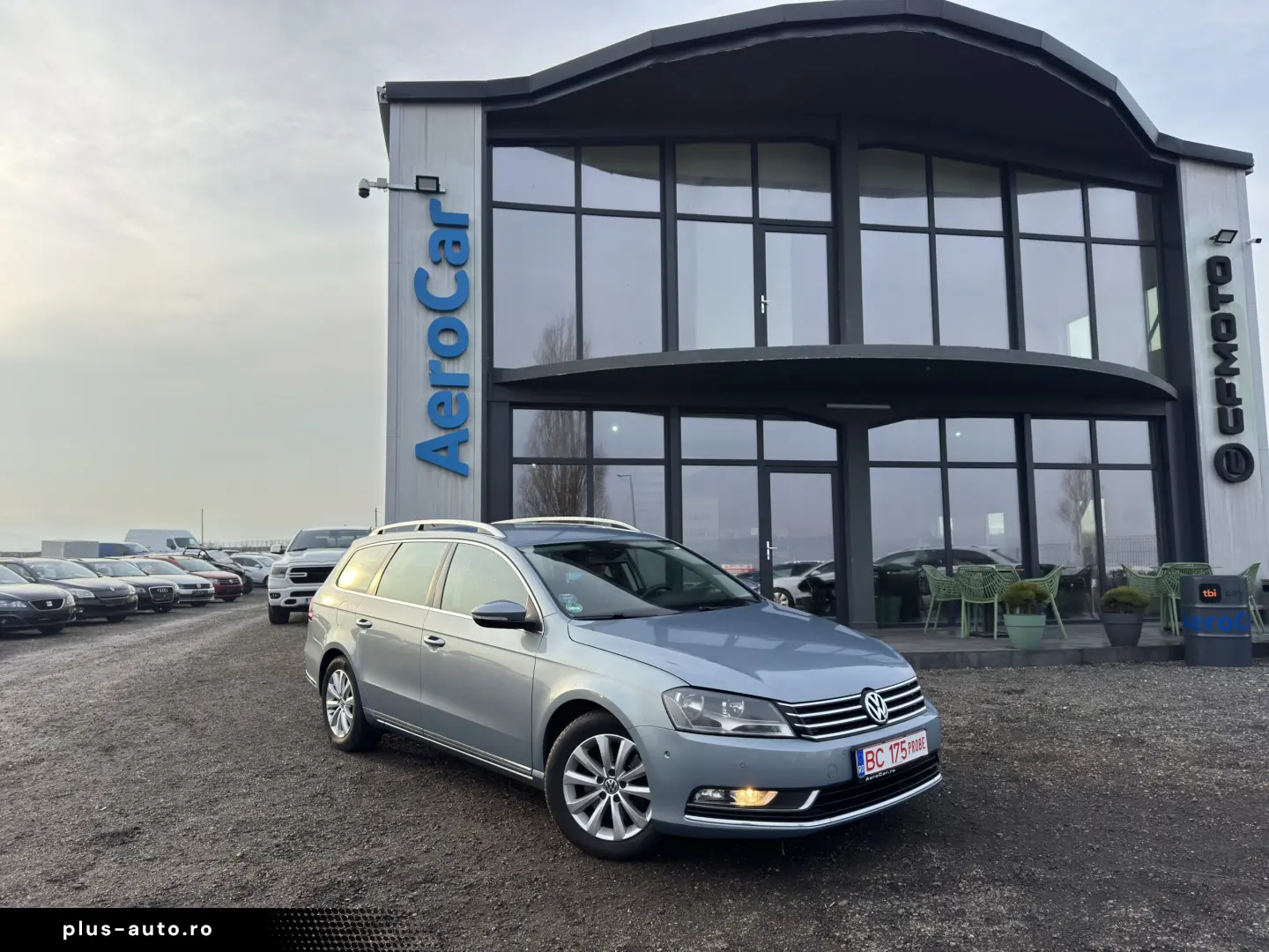 VOLKSWAGEN PASSAT    AUTOMAT