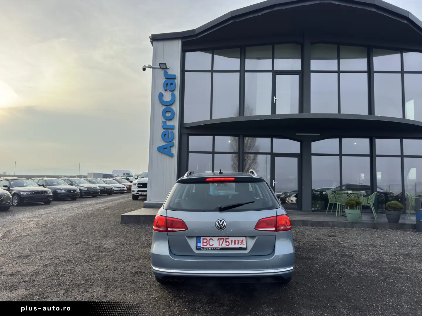 VOLKSWAGEN PASSAT    AUTOMAT