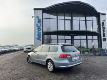 VOLKSWAGEN PASSAT    AUTOMAT