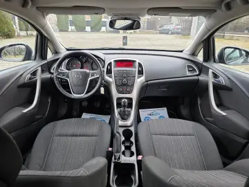 Opel Astra J 2011 1.7 CDTI 110 CP euro 5