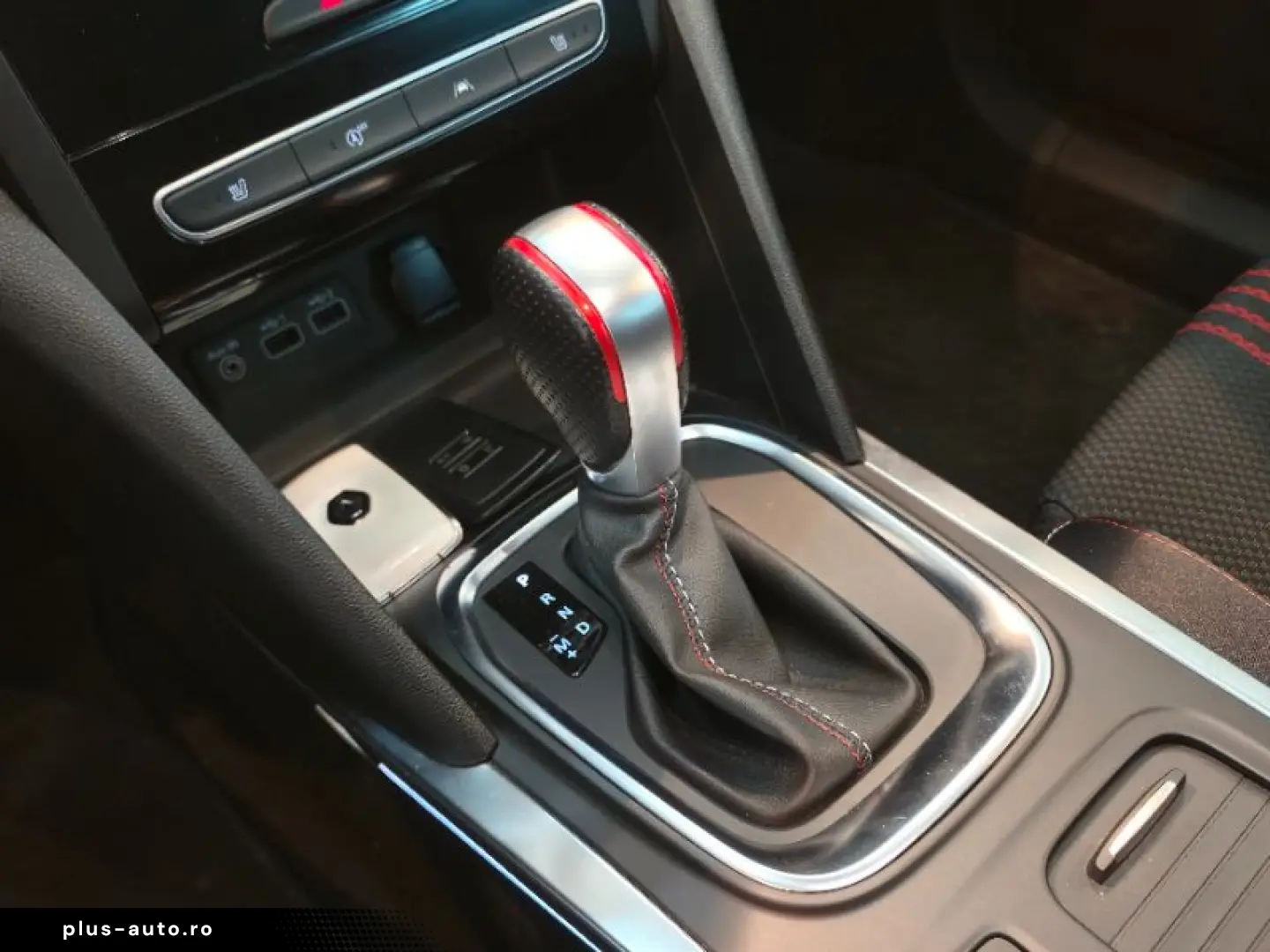 RENAULT MEGANE 1.3 TCe 158CP RS Line Estate EDC