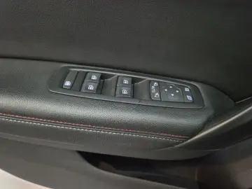 RENAULT MEGANE 1.3 TCe 158CP RS Line Estate EDC