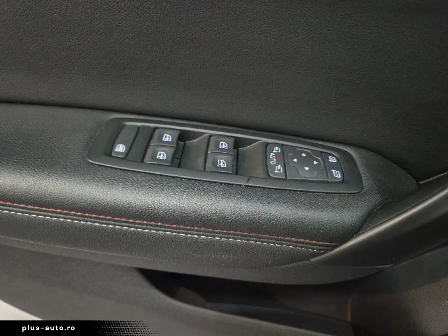 RENAULT MEGANE 1.3 TCe 158CP RS Line Estate EDC