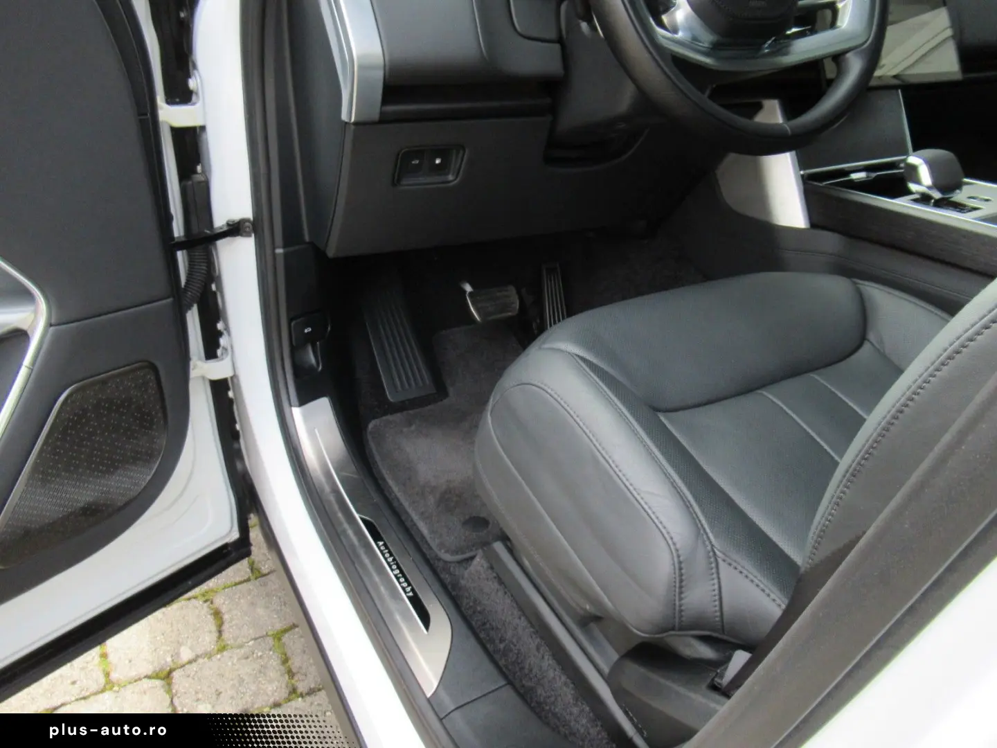 LAND ROVER NEW P460e AUTOBIOGRAPHY SV BESPOKE SHADOW AHK 24