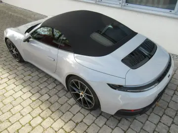 PORSCHE 992 CABRIO EXCL KREIDE CHRONO ABGAS 18W BELÜF 21