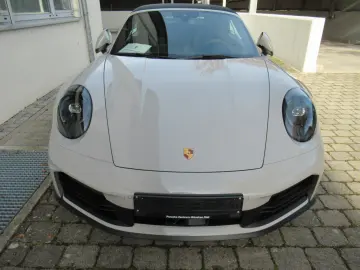 PORSCHE 992 CABRIO EXCL KREIDE CHRONO ABGAS 18W BELÜF 21