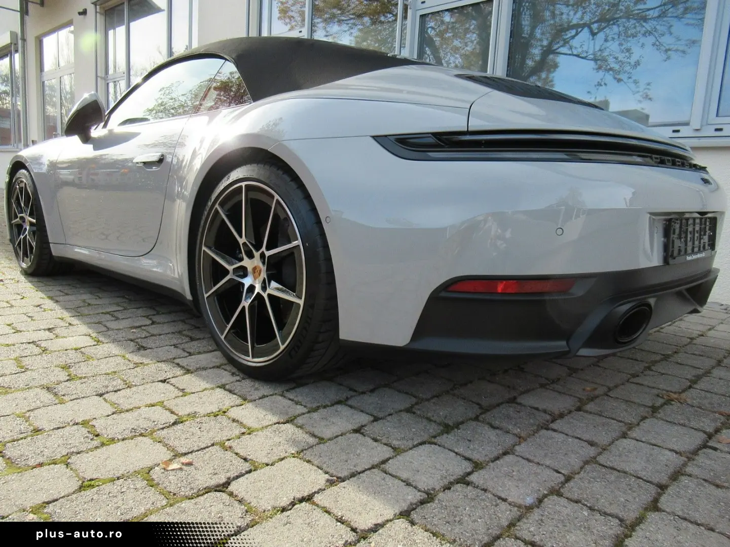 PORSCHE 992 CABRIO EXCL KREIDE CHRONO ABGAS 18W BELÜF 21