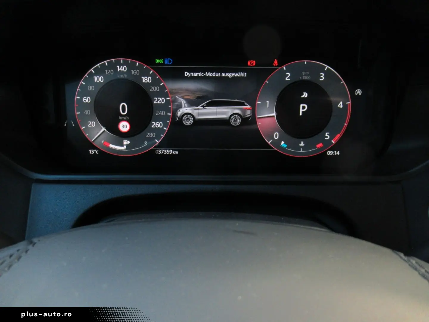 LAND ROVER NEW D300 R-DYN SE HEAD-UP BLACK PANO eAHK UPE