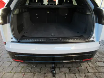 LAND ROVER NEW D300 R-DYN SE HEAD-UP BLACK PANO eAHK UPE