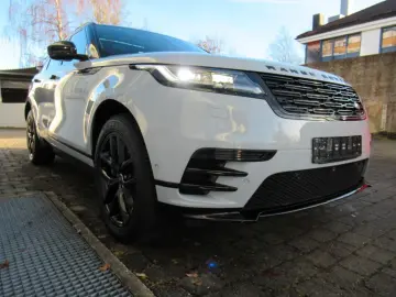 LAND ROVER NEW D300 R-DYN SE HEAD-UP BLACK PANO eAHK UPE