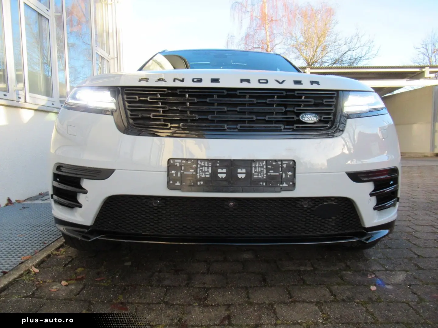 LAND ROVER NEW D300 R-DYN SE HEAD-UP BLACK PANO eAHK UPE