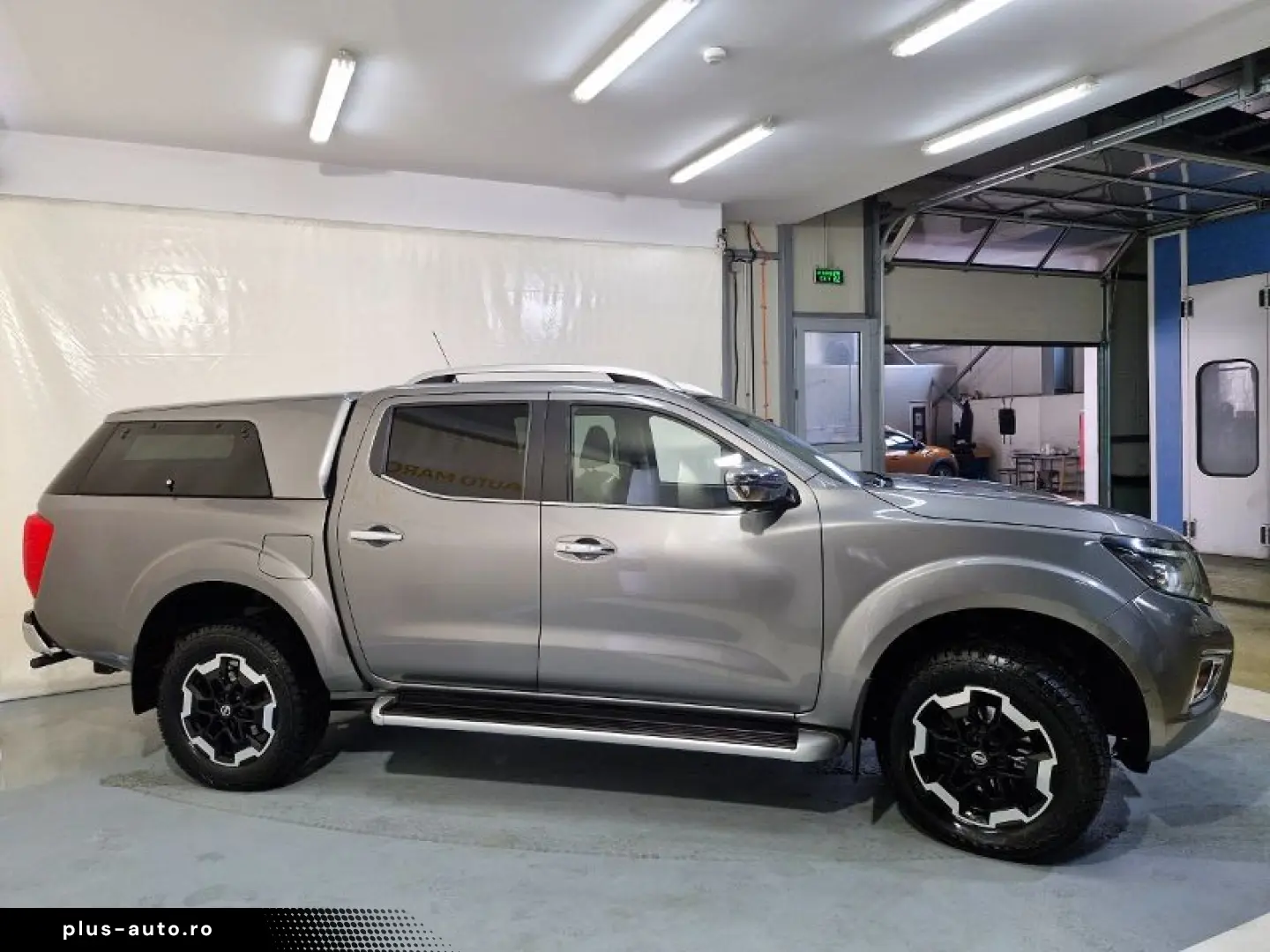 NISSAN NAVARA 2.3 dCi 190CP Tekna Double Cab auto 4WD