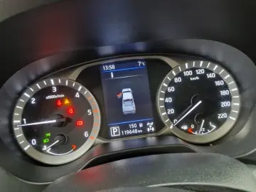 NISSAN NAVARA 2.3 dCi 190CP Tekna Double Cab auto 4WD