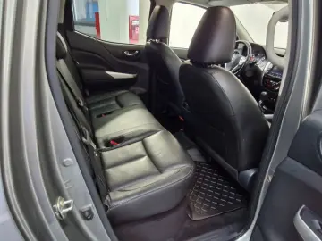 NISSAN NAVARA 2.3 dCi 190CP Tekna Double Cab auto 4WD