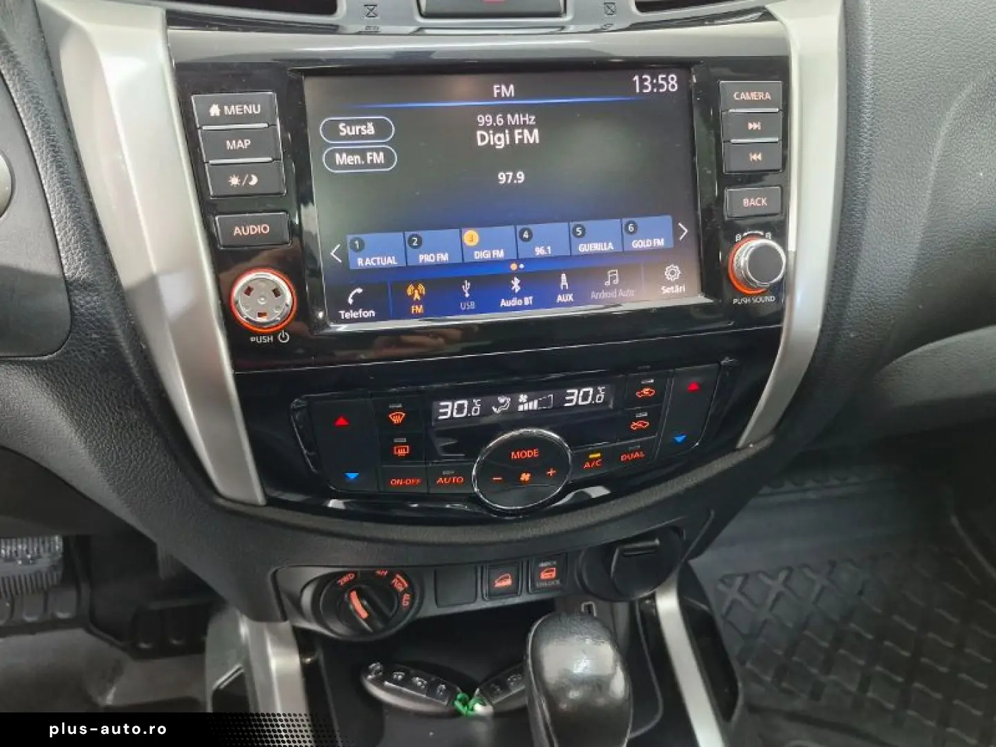 NISSAN NAVARA 2.3 dCi 190CP Tekna Double Cab auto 4WD