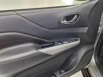 NISSAN NAVARA 2.3 dCi 190CP Tekna Double Cab auto 4WD