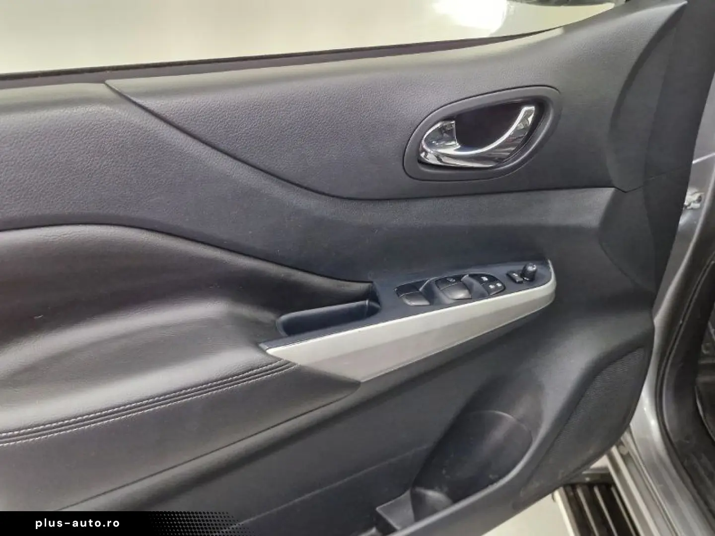 NISSAN NAVARA 2.3 dCi 190CP Tekna Double Cab auto 4WD