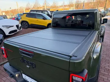 Jeep Gladiator Farout Final Edition