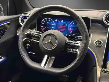 MERCEDES-BENZ GLC 200 4M AMG Pano NIGHT MEMORY 4xSHZ STH 360