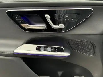 MERCEDES-BENZ GLC 300 4M AMG NAVI PANO AHK Kamera MB&hellip;