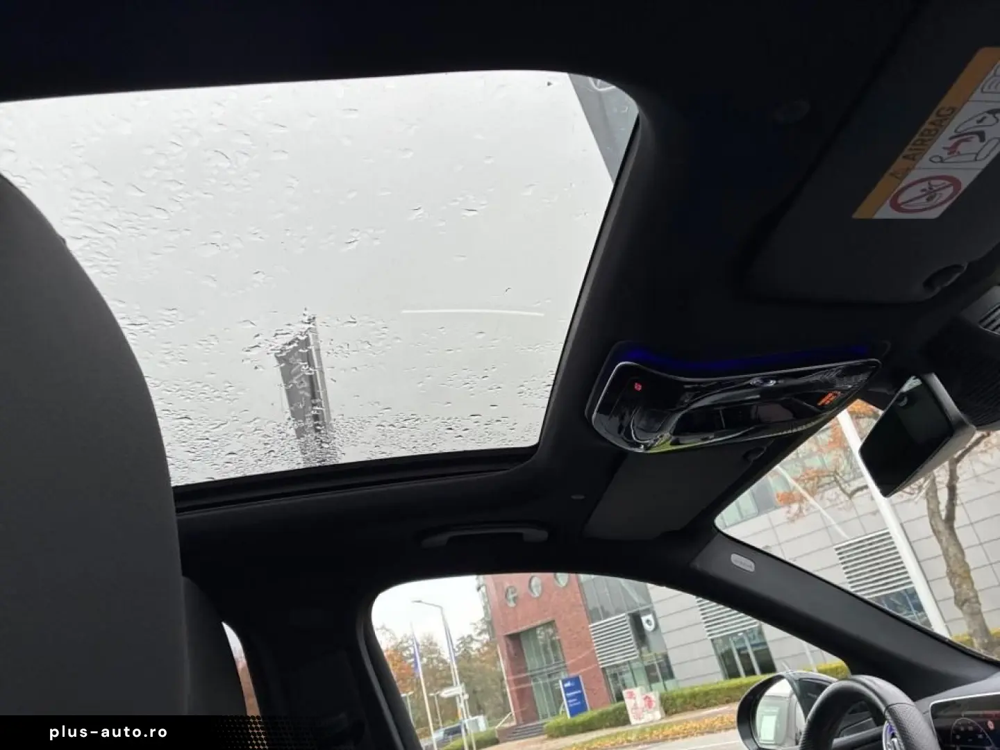 MERCEDES-BENZ GLC 300 4M AMG NAVI PANO AHK Kamera MB&hellip;